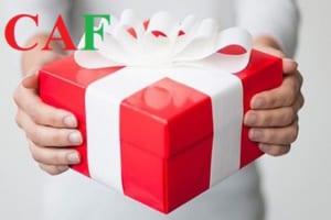 Hàng hóa cho biếu tặng khách hàng đối tác có xuất hóa đơn không